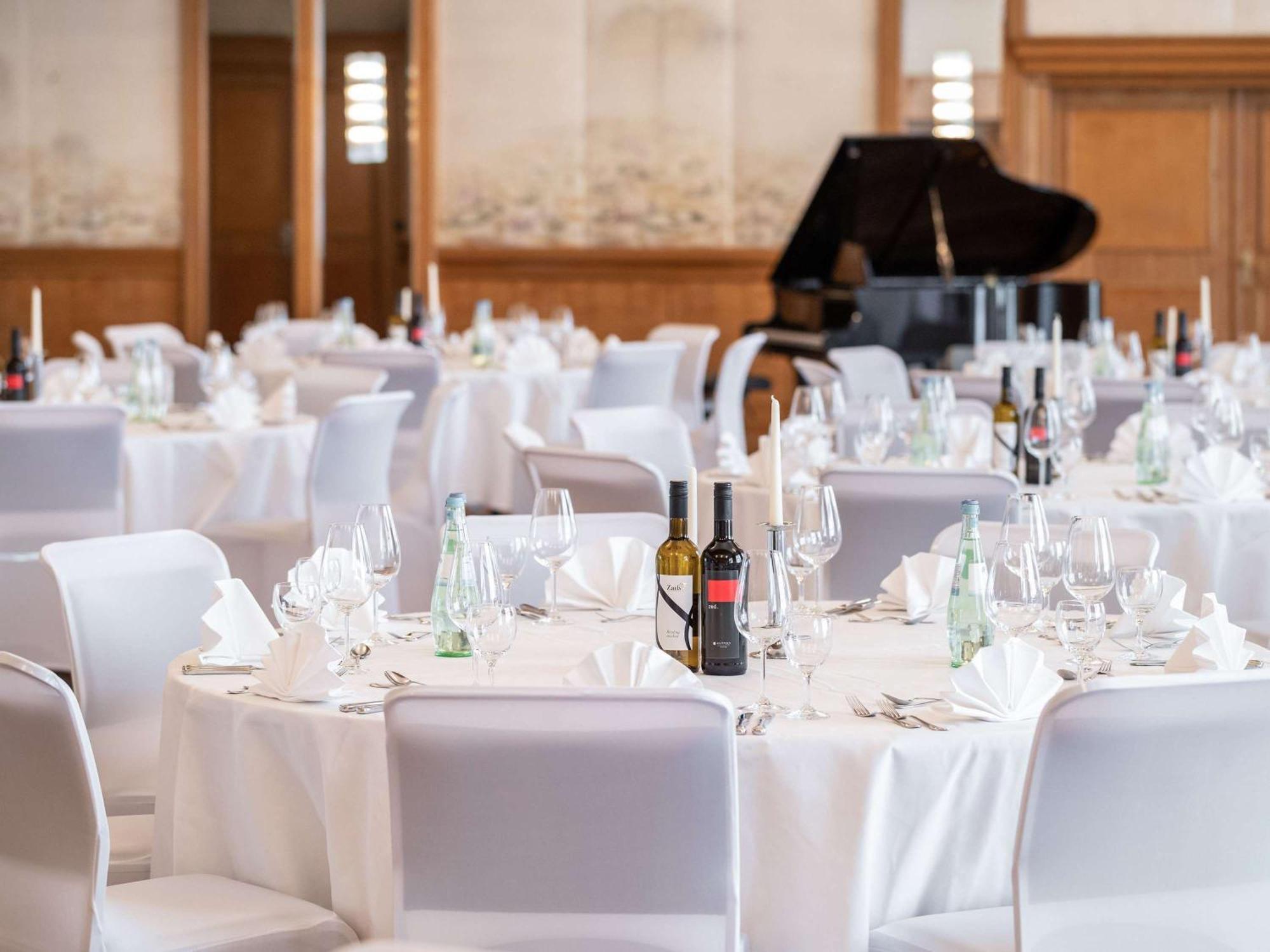 Pullman Stuttgart Fontana Estugarda Exterior foto