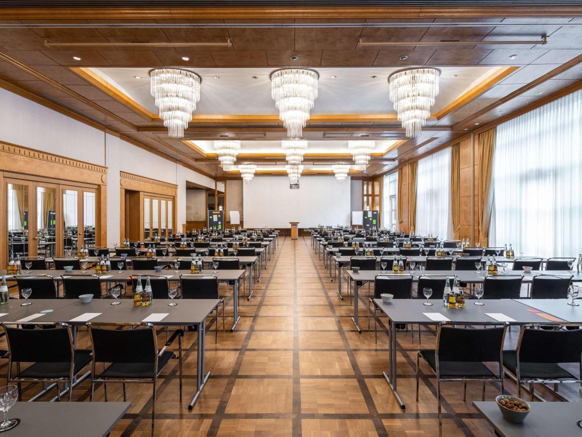 Pullman Stuttgart Fontana Estugarda Exterior foto